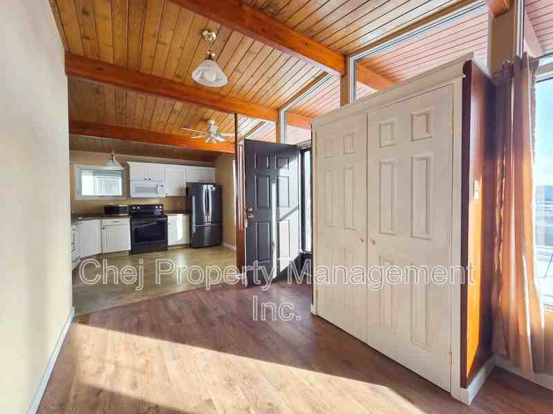 8820 Meadowlark Rd Nw - Photo 6 of 21