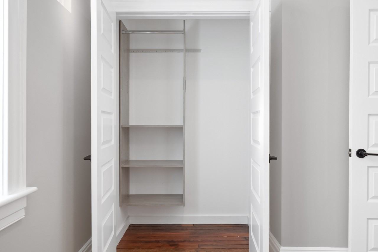 4250-4254 Swan Ave - Photo 6 of 8