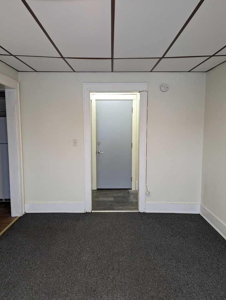 Blue Autumn Apartments - Photo 2 of 22