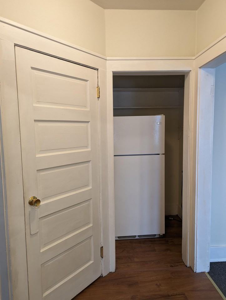 Blue Autumn Apartments - Photo 5 of 22