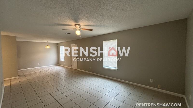 3937 Chelsea Hill Dr - Photo 3 of 16