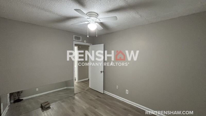 4829 Mccrory Ave - Photo 2 of 14