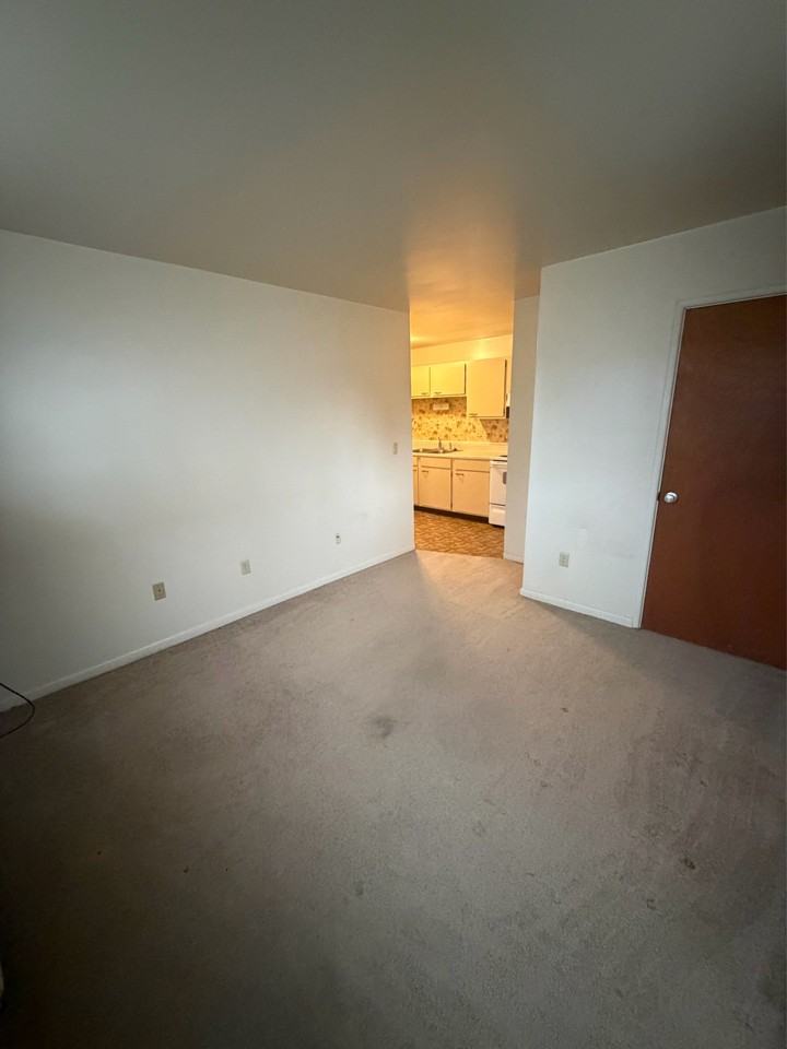 125 East Saginaw Highway - Photo 3 of 12