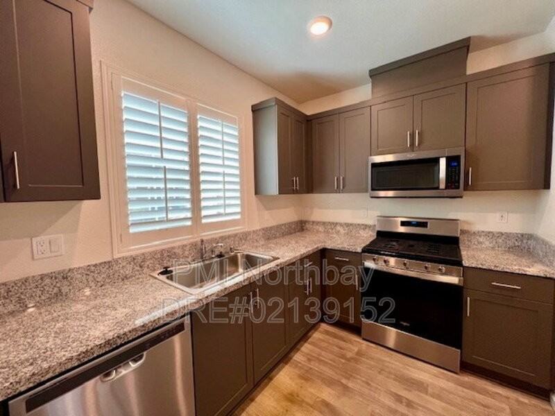 1476 Descanso Ln - Photo 4 of 22