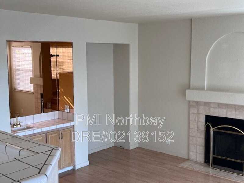 3213 Hilton Head Dr - Photo 5 of 29