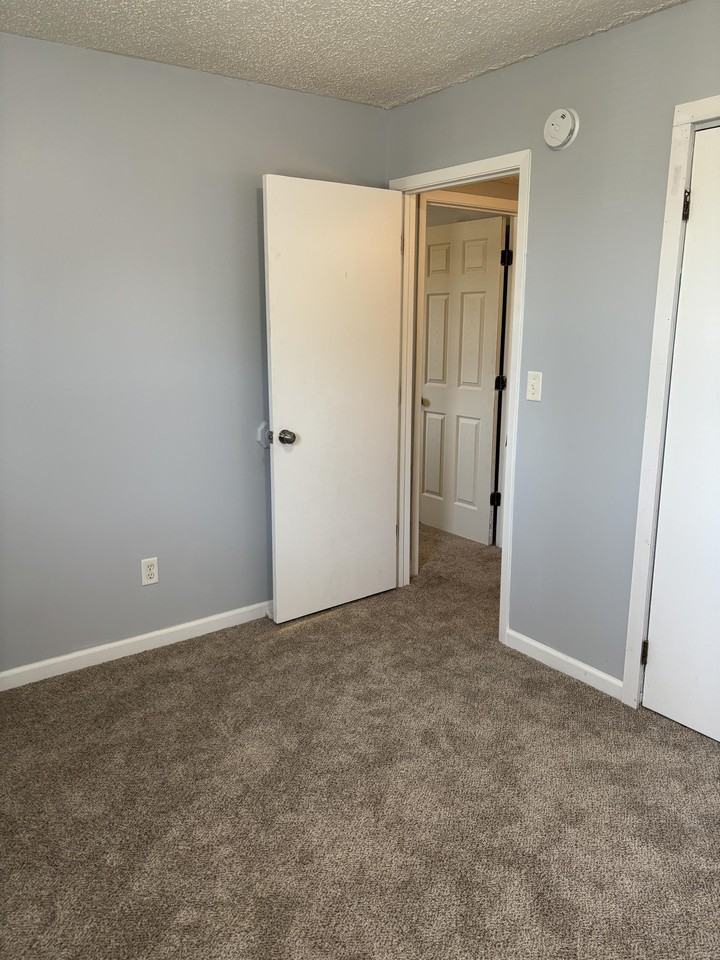 2110 Bradley Court - Photo 3 of 7