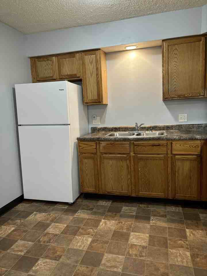 2110 Bradley Court - Photo 5 of 7