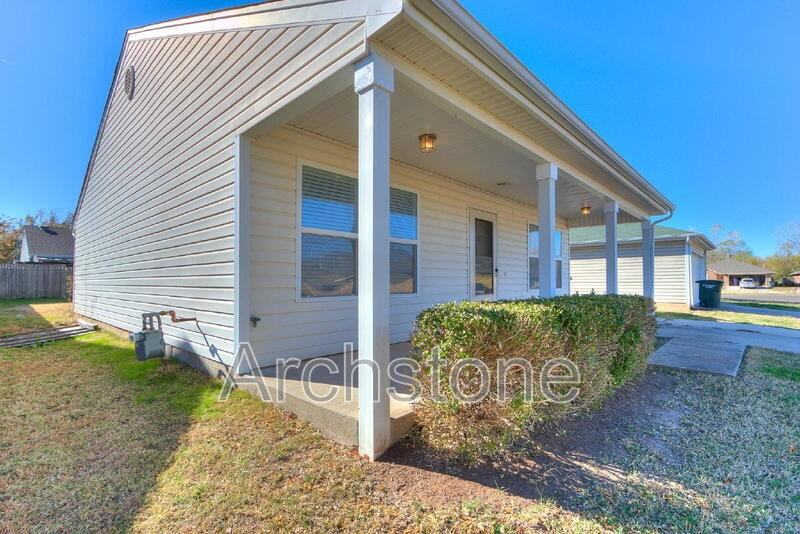 5508 Del Creek Rd - Photo 2 of 47