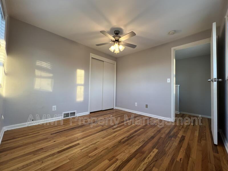 2990 1/2 8th St - Photo 7 of 10