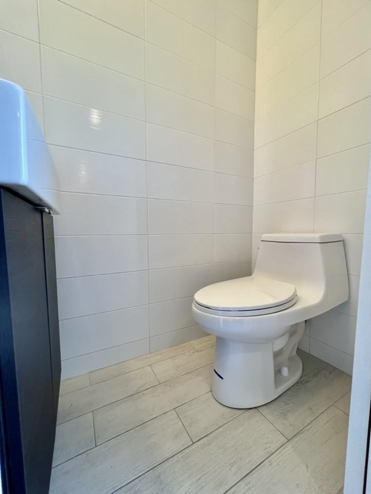 1330 Cape Coral LLC - Photo 3 of 17