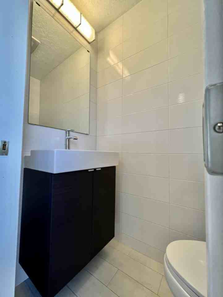 1330 Cape Coral LLC - Photo 4 of 17