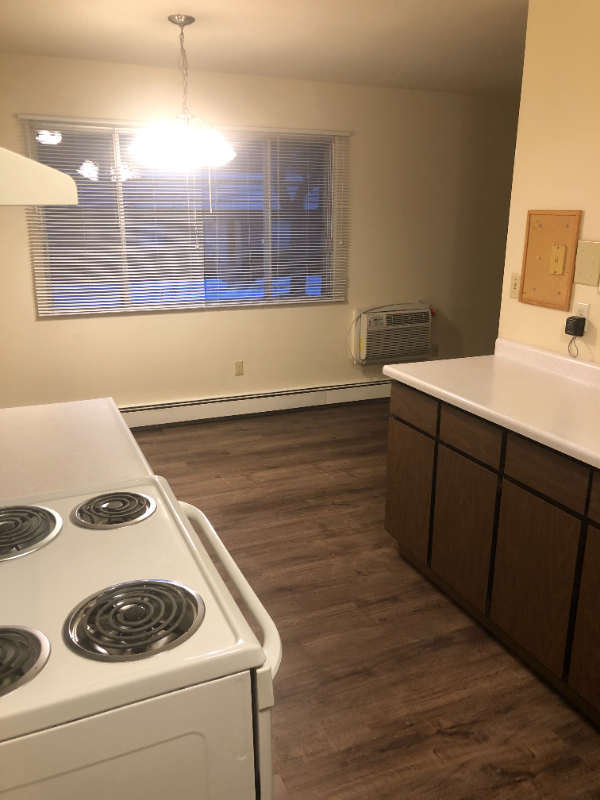 3025 N 9th St - Photo 3 of 13