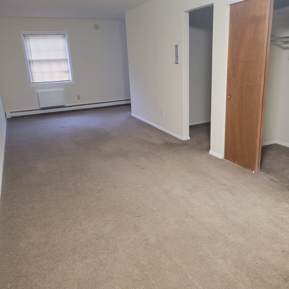 Stonegate - Photo 3 of 10