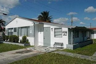 6plex Taft - Photo 1 of 1