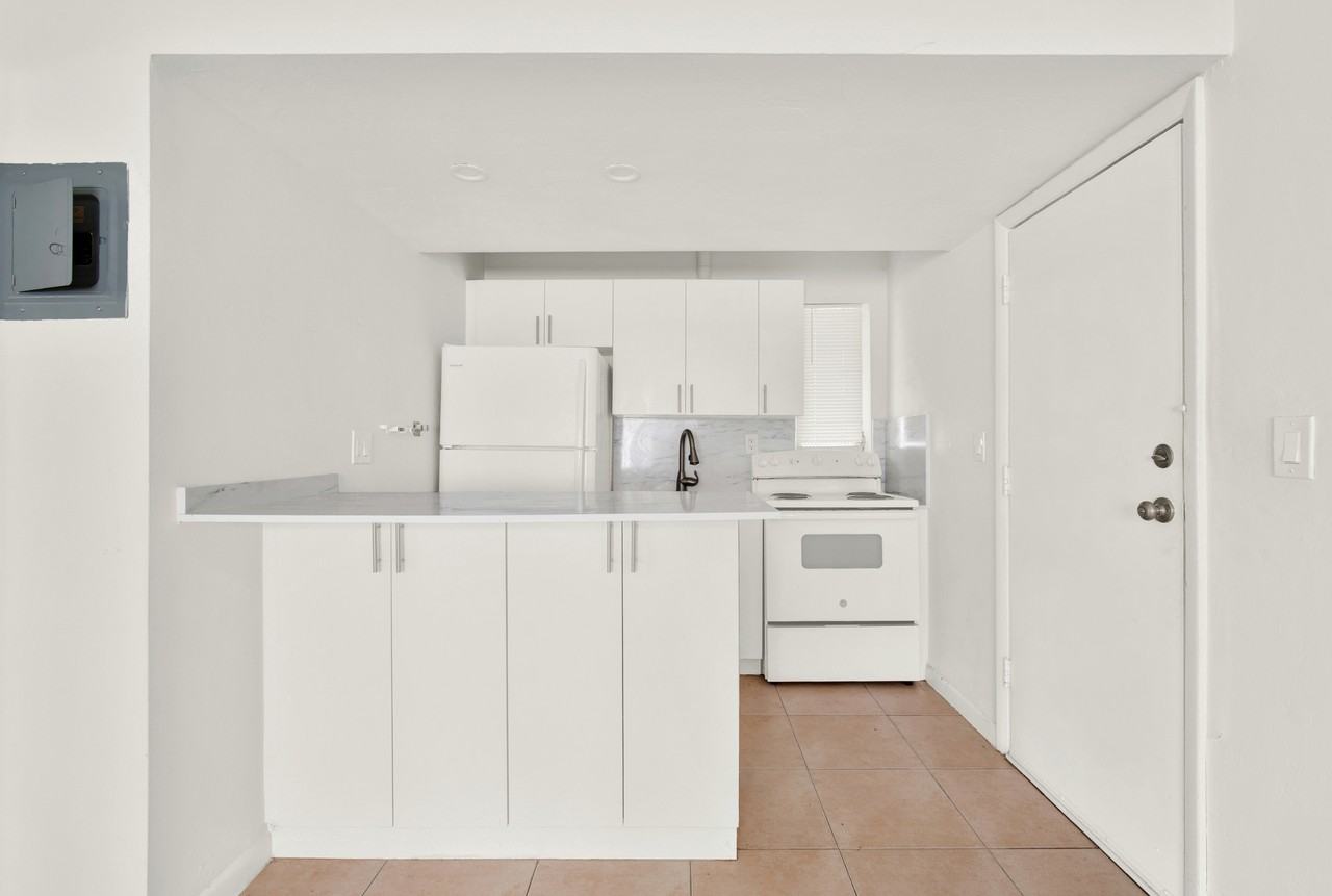 223 Antilla Ave. - Photo 3 of 16