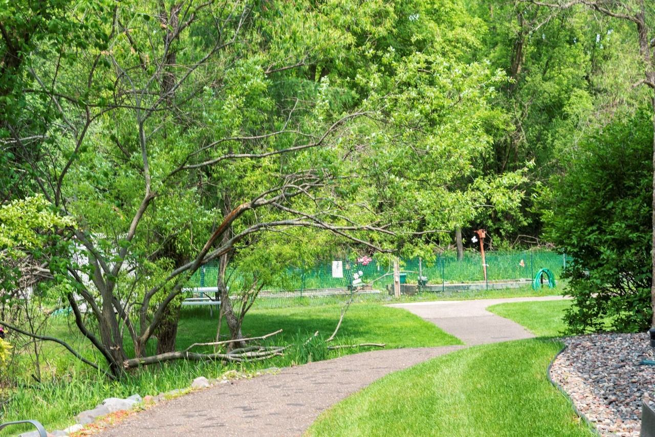 BRIARCLIFF APARTMENTS - Photo 5 of 19