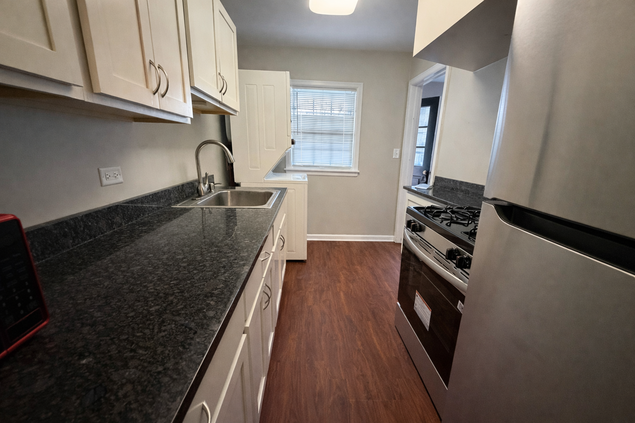 Lake Bluff Villas - Photo 5 of 8