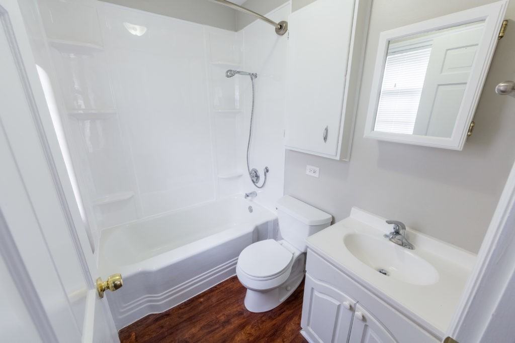 Lake Bluff Villas - Photo 7 of 8