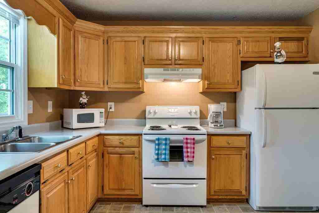 Bella Manor Apartments - Photo 7 of 28