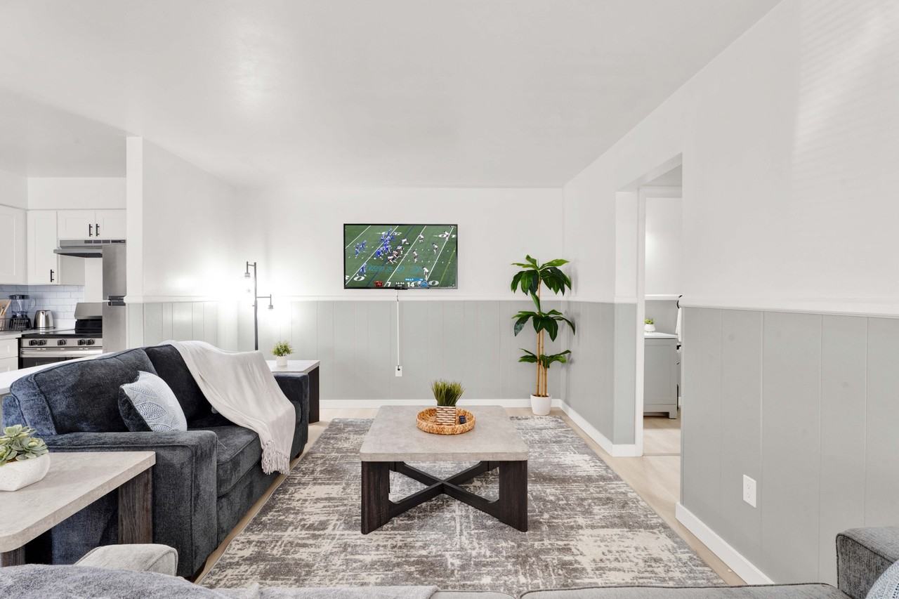 151 East McHattie Street - Photo 4 of 10