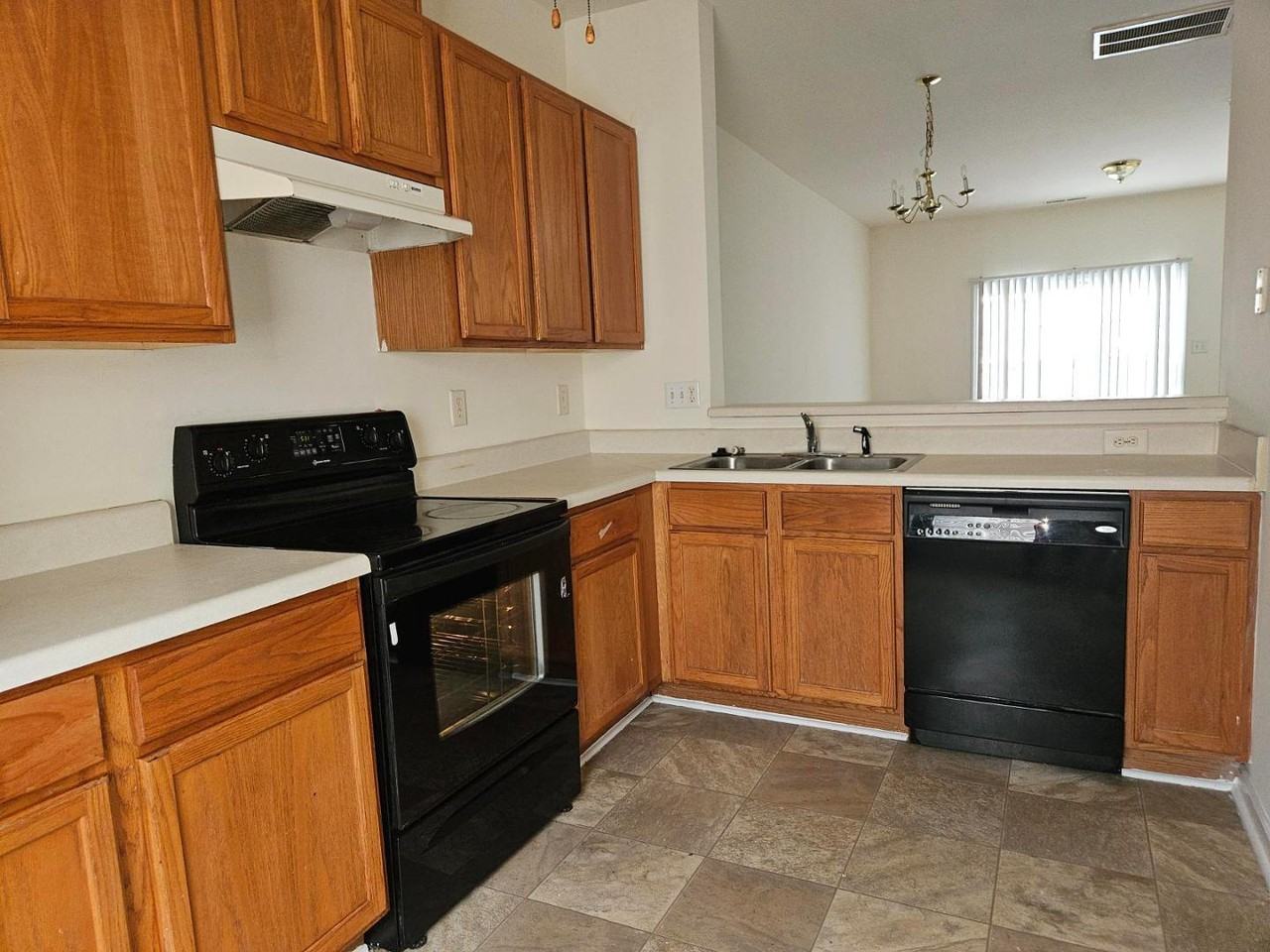 4625 Ravi Rd - Photo 6 of 10