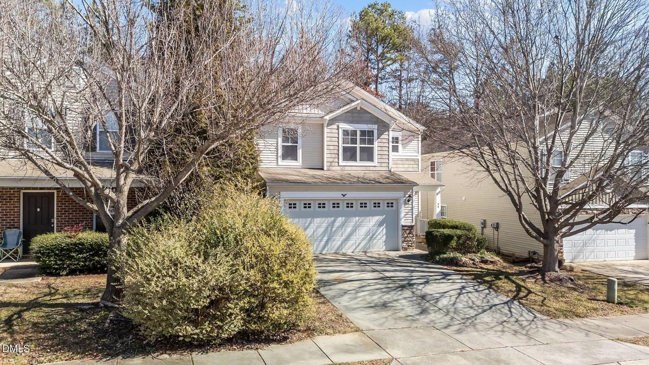 54 Brookhaven Dr - Photo 2 of 43