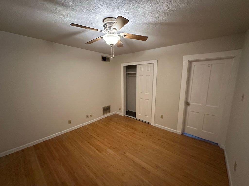 108 Arno St Se #A - Photo 6 of 18