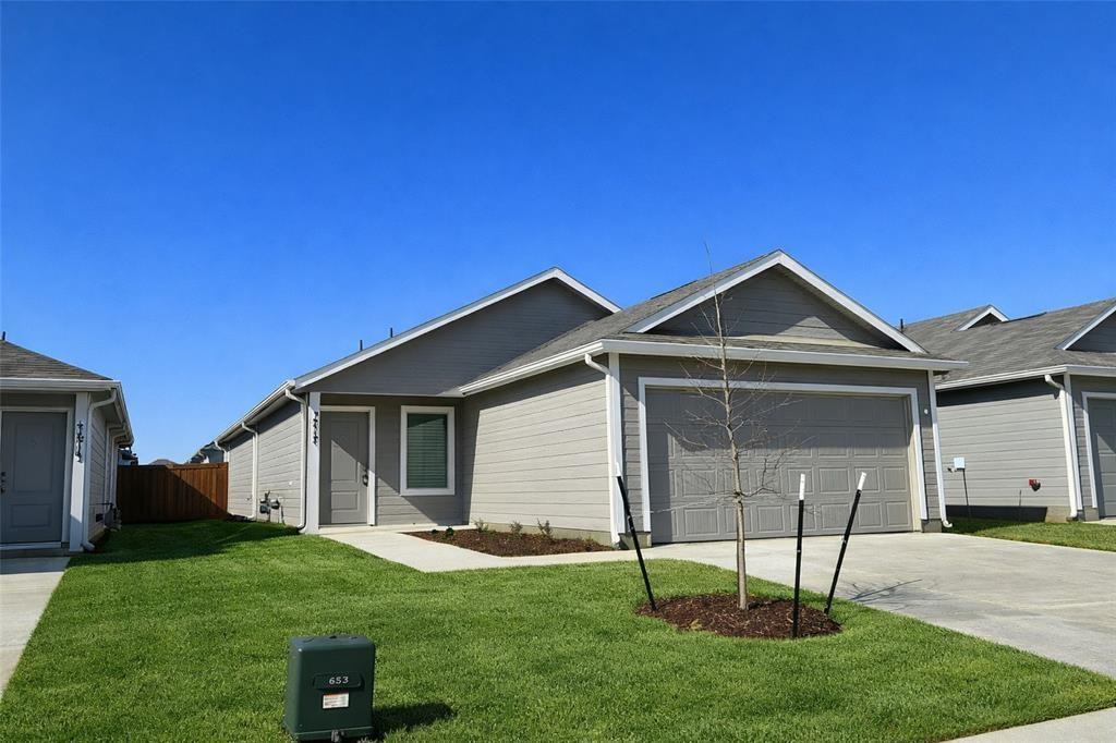 3017 Campeiro Ave - Photo 2 of 13