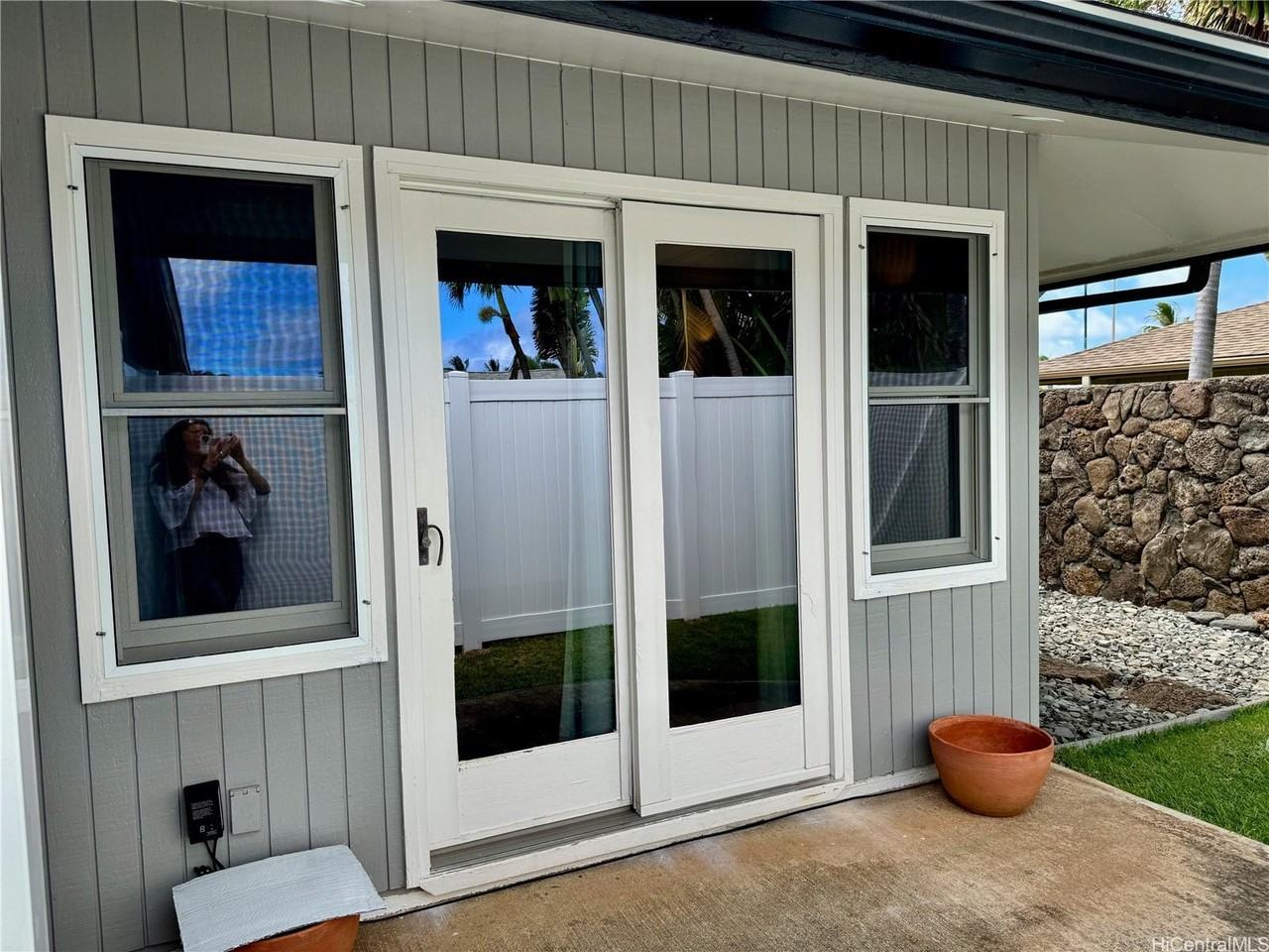 218 Aikane St - Photo 2 of 15