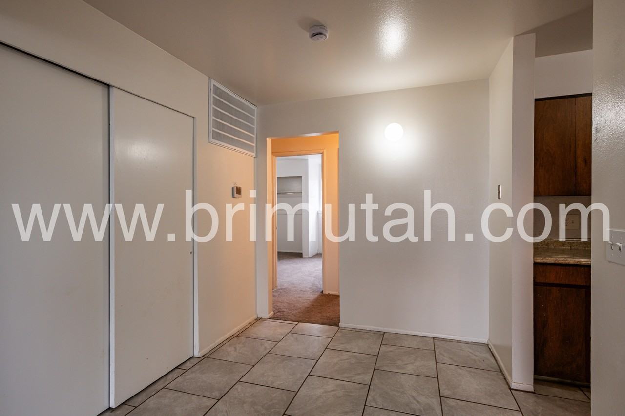 292 S 100 E #292B4 - Photo 5 of 20