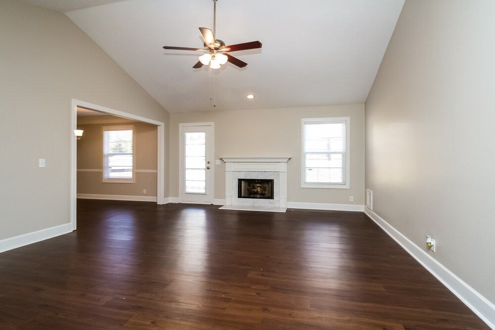 1636 Bridgecrest Dr - Photo 4 of 17