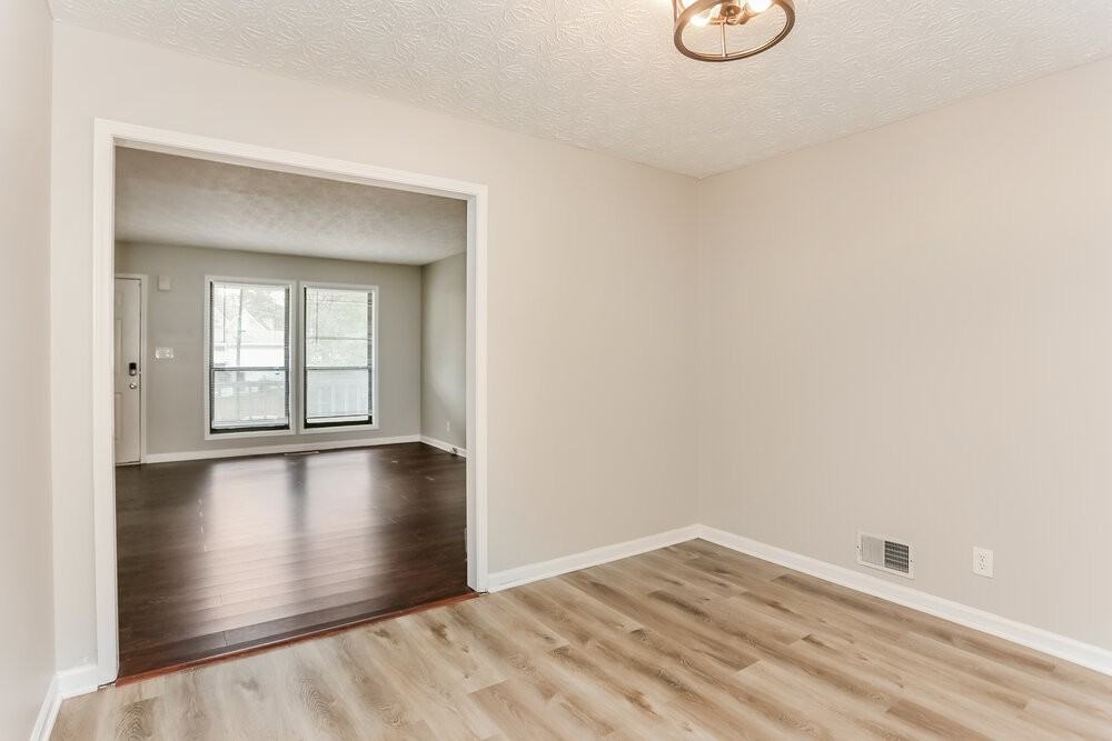 1535 Springwood Dr Se #B - Photo 7 of 17