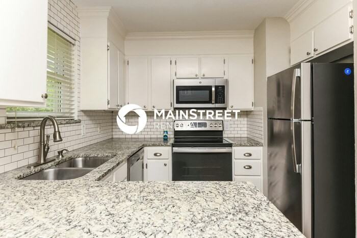 812 Lake Pl - Photo 6 of 16