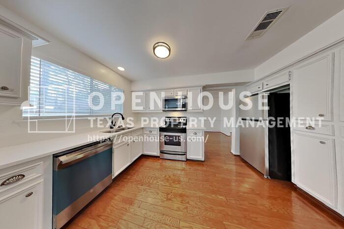 2137 Parkdale Dr - Photo 7 of 22