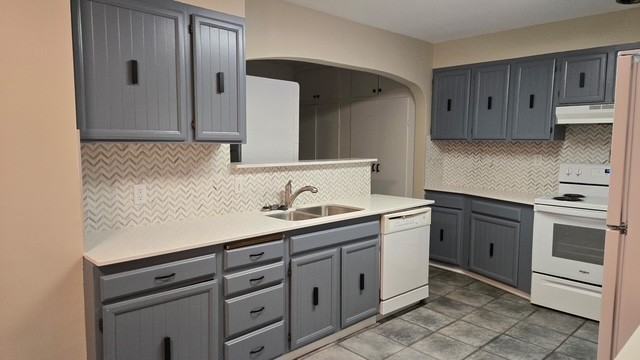 1029 Yale Ave #1 - Photo 7 of 26