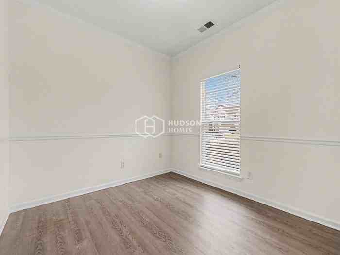 14250 Williams Glenn Rd - Photo 2 of 16