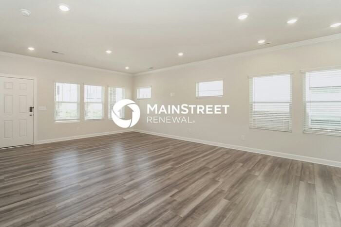 3312 Lisburn St - Photo 7 of 17