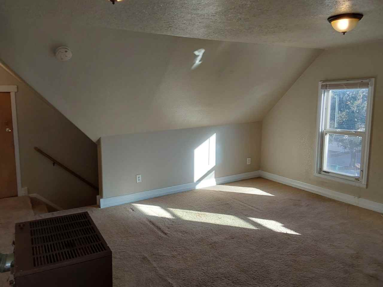 1431 11th St #C - Photo 3 of 14