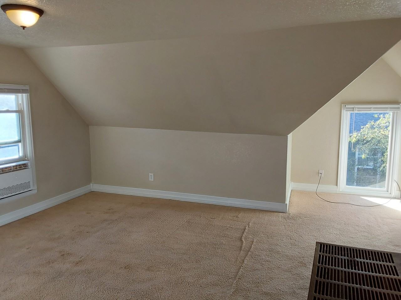 1431 11th St #C - Photo 5 of 14