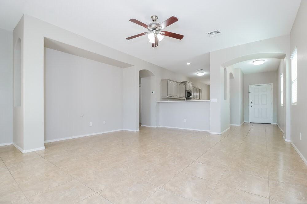 17043 W Zuni St - Photo 5 of 16