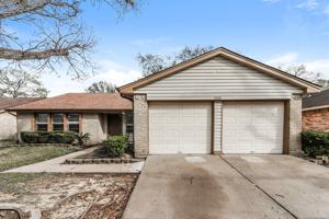 featured image of 2406 Heathergold Dr
