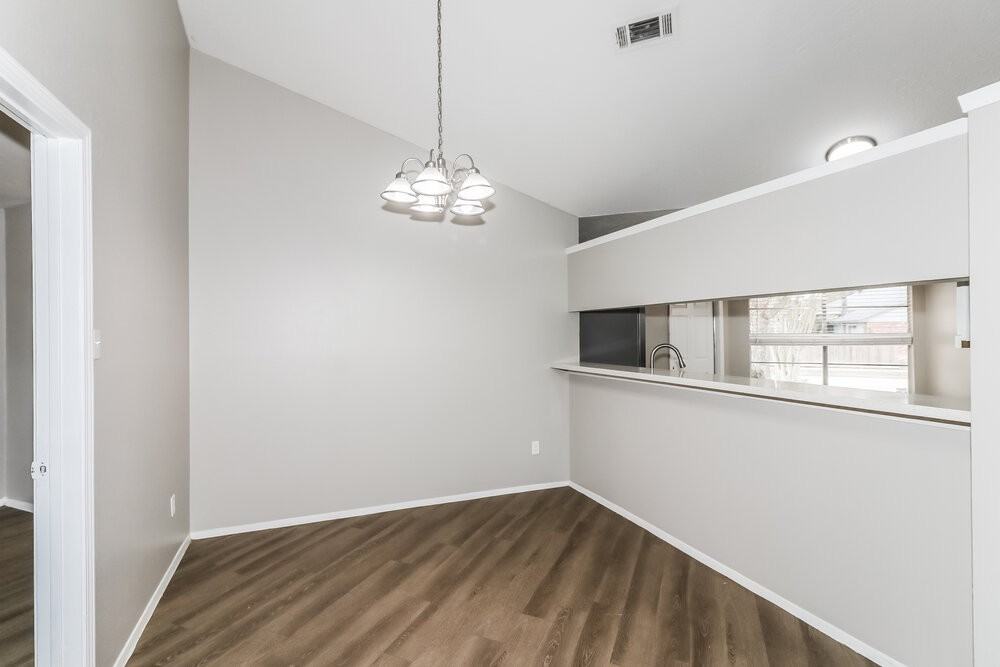 2406 Heathergold Dr - Photo 5 of 16