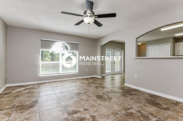 2753 Whispering Trails Dr - Photo 5 of 17