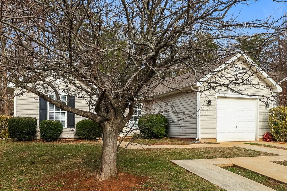 1641 Galesburg St - Photo 3 of 16