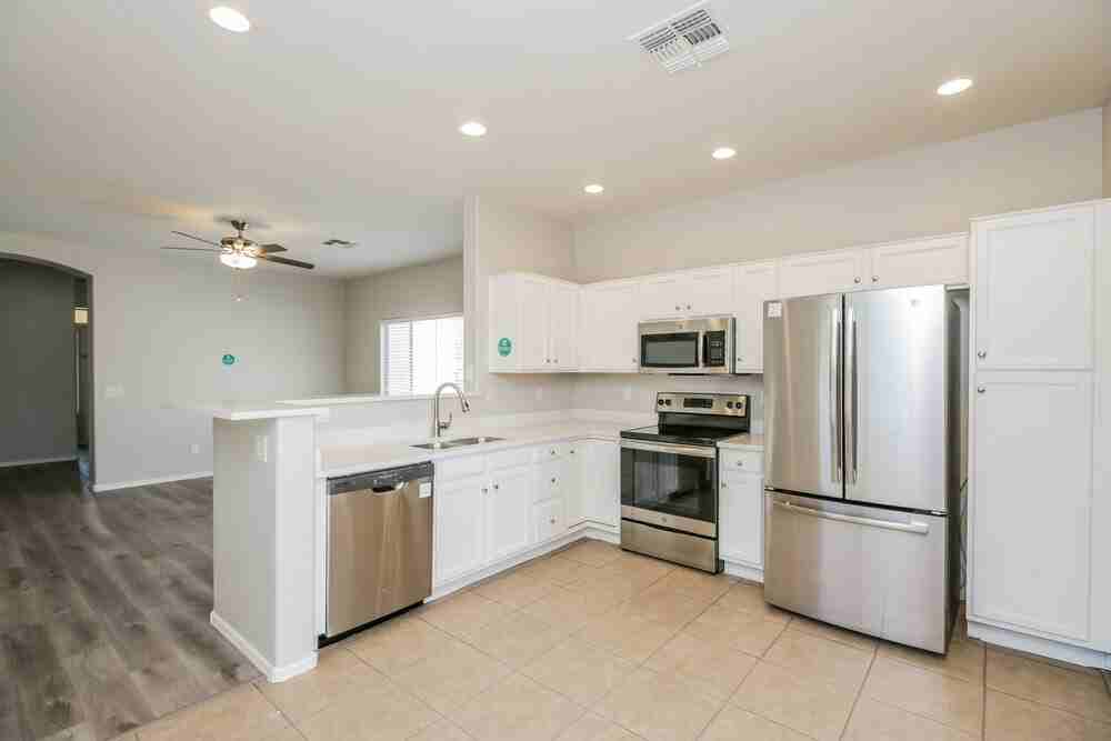 7660 E Baltimore St - Photo 7 of 15