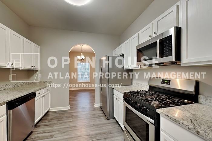 207 Arrowhead Dr - Photo 7 of 22