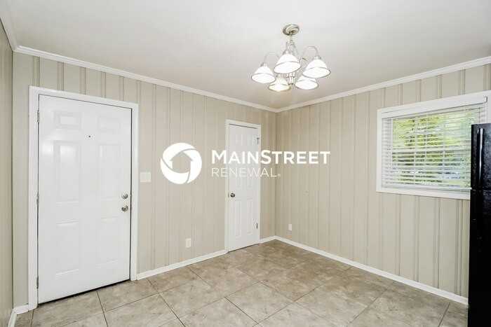 5550 Longmeadow Ln - Photo 7 of 15