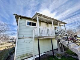 featured image of 531 1/2 W 9th St #1