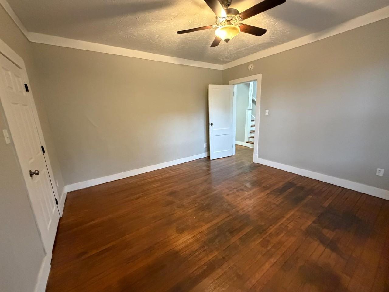 123 Division Ave - Photo 3 of 16