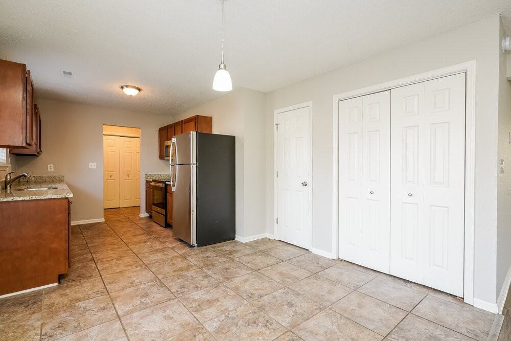 7110 Tassel Meadow Dr - Photo 6 of 17